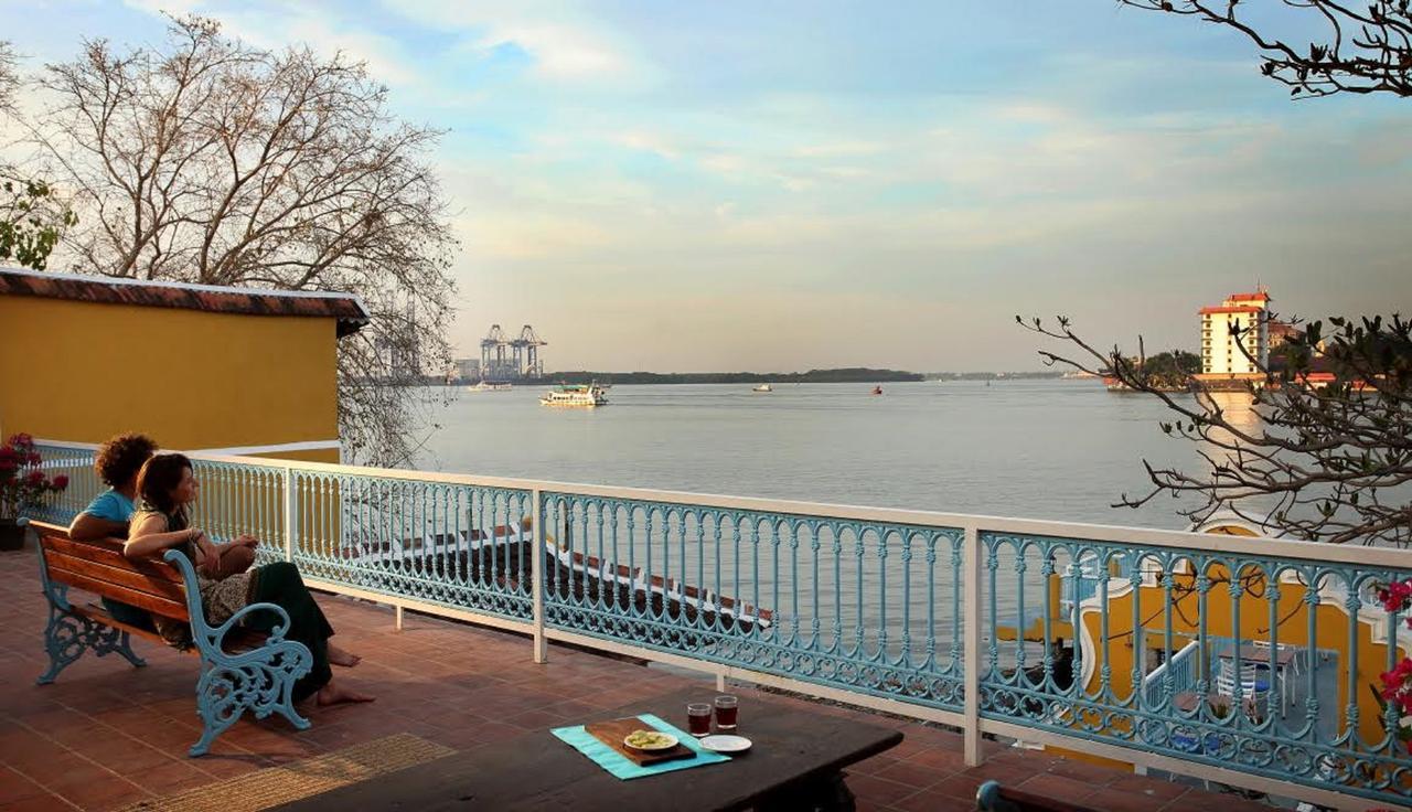 Bloom Boutique Waterfront Fort Kochi Exteriör bild