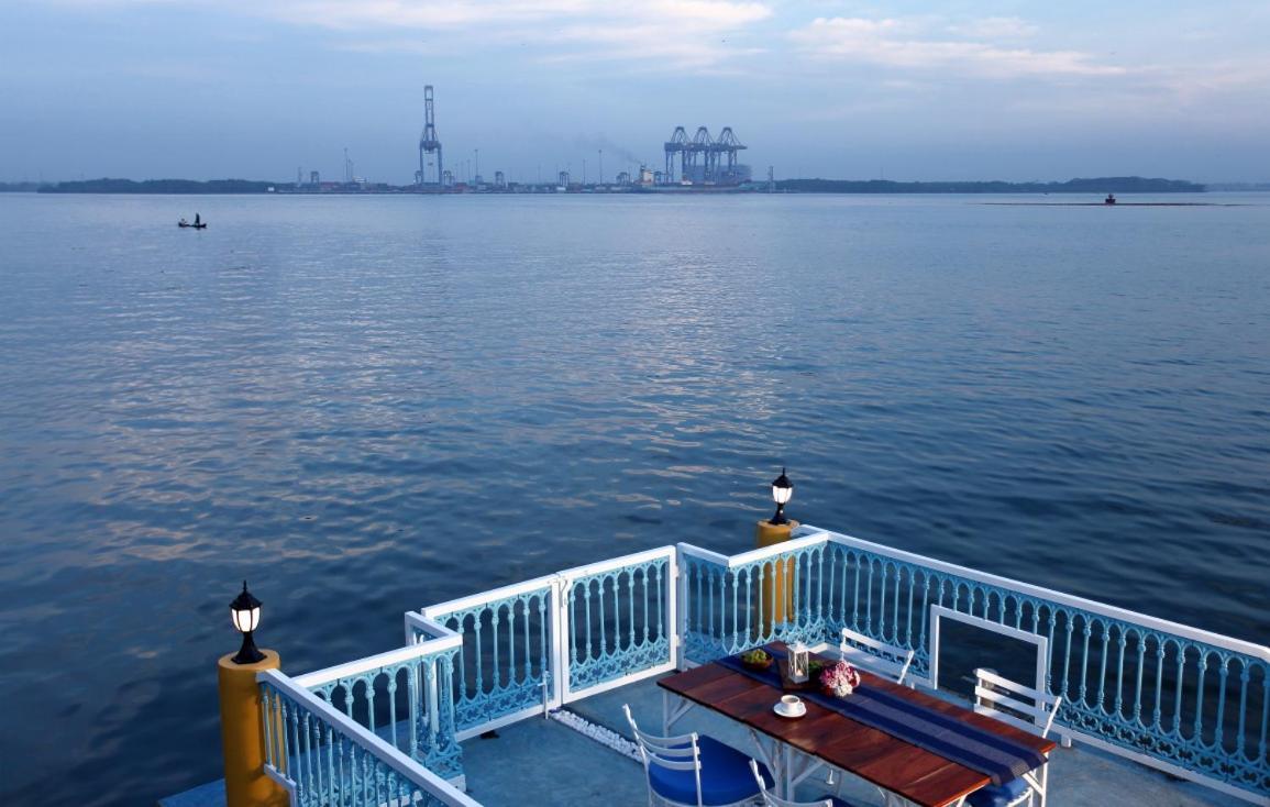 Bloom Boutique Waterfront Fort Kochi Exteriör bild